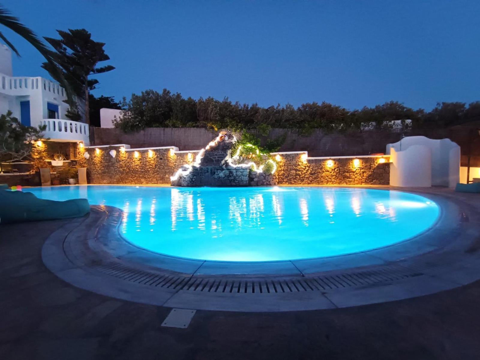Mykonian Iros Suites & Villas Mykonos Town Dış mekan fotoğraf